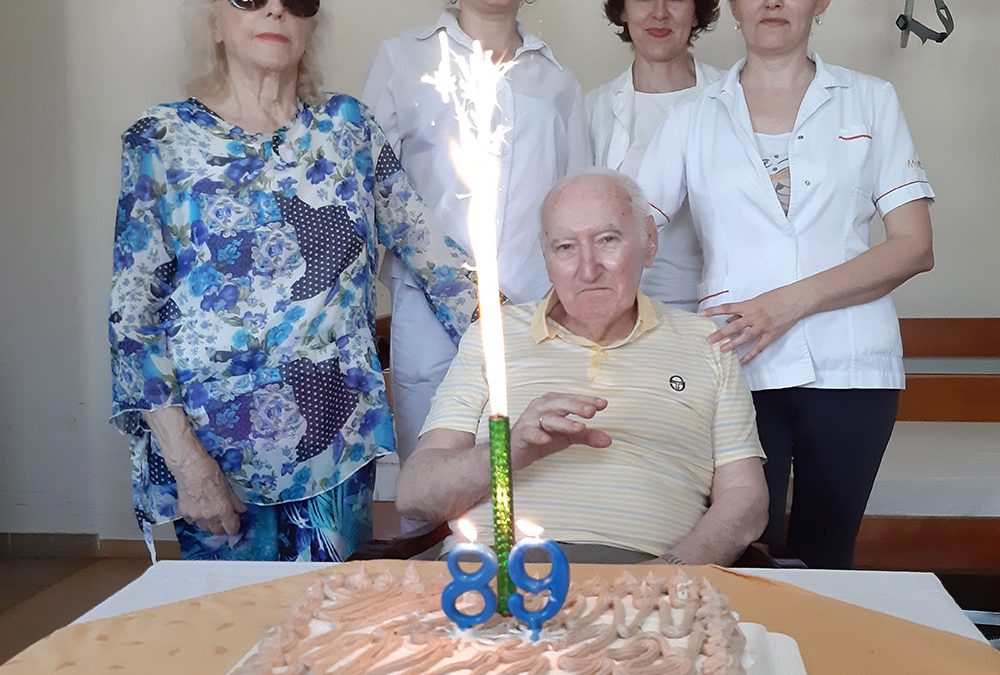 Srećan 89 rodjendan našem prof dr. Siniši Kamenici!